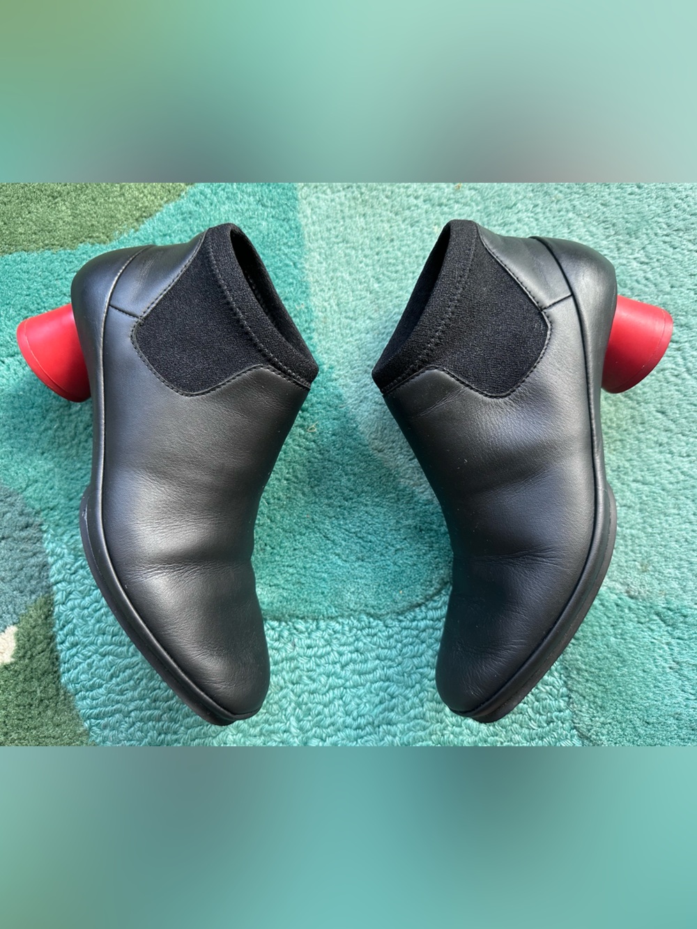Camper NEARLY NEW Alright black leather/elastic ankle boot w/ red heel-39 (US 8) - Picture 9 of 16